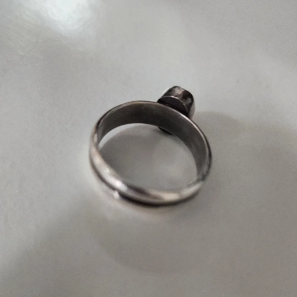 Silver Moonstone Ring - Picture 4 of 6